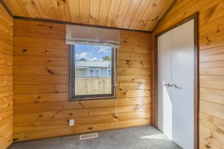 8a Hurley Road Paraparaumu Beach_12