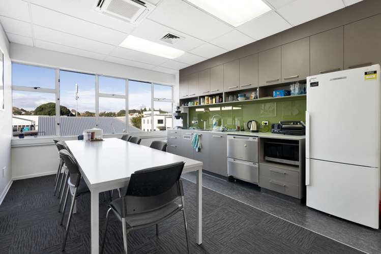 214 Devon Street East New Plymouth_7