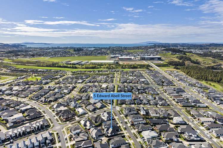 5 Edward Abell Street Milldale_17