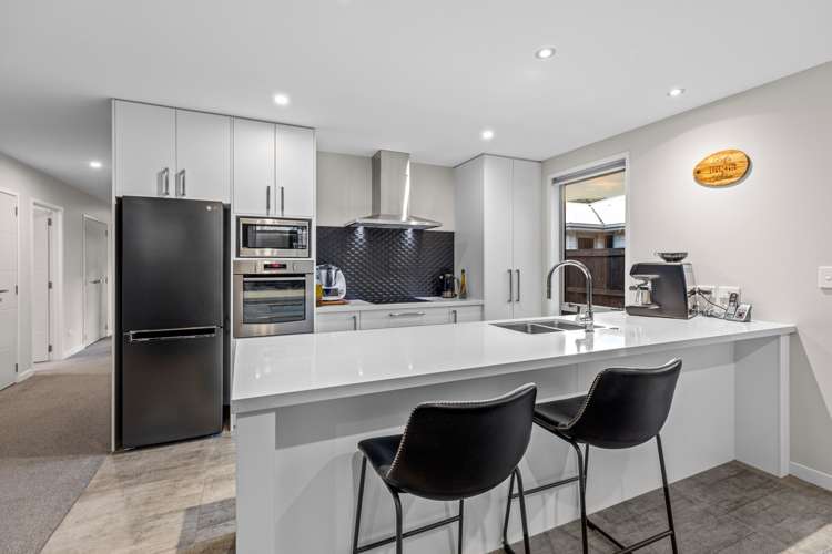 103 Ballintoy Park Drive Welcome Bay_10