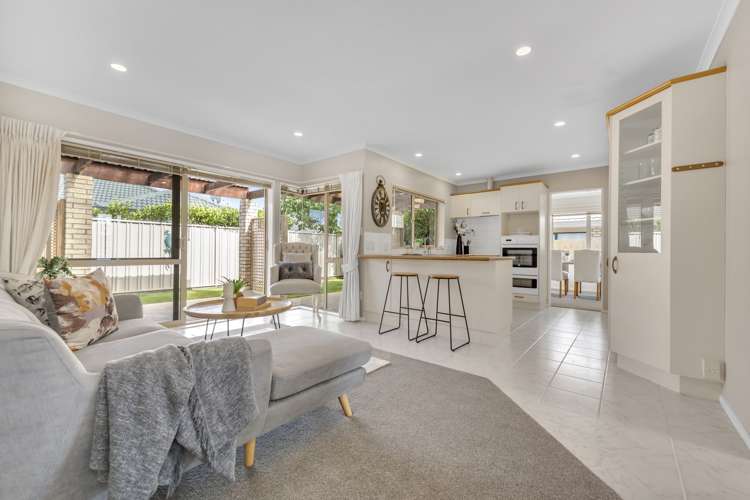 31 Macnean Drive East Tamaki Heights_10