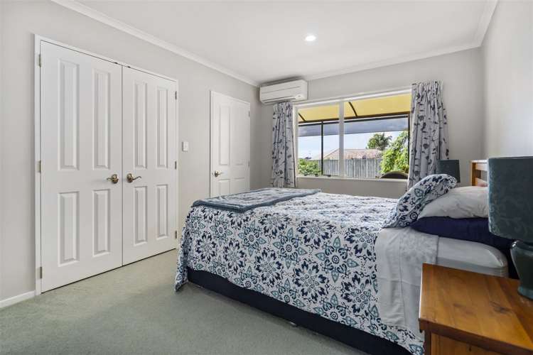 7 Mull Place Wattle Downs_24