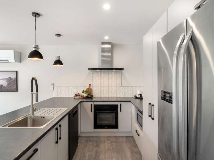 3A Hutchison Crescent Durie Hill_16