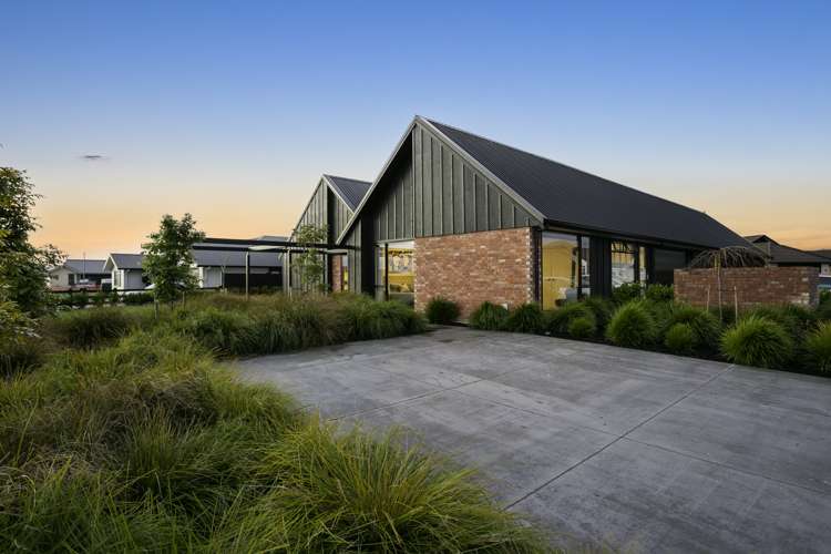 32 Alan Livingston Drive Cambridge_18