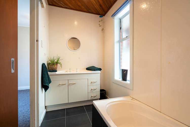 12 Frances Street Broad Bay_19