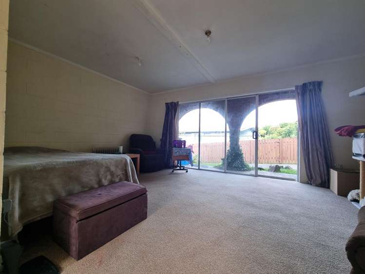 54B Acacia Avenue_5