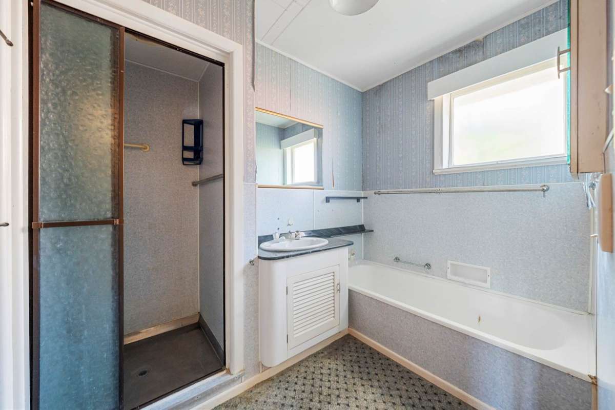 77 Celtic Crescent_5