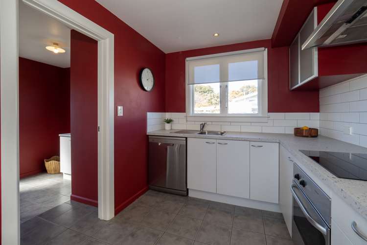 8 Alford Forest Road Allenton_5