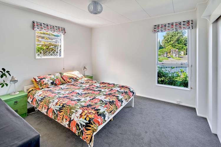 15 Tukanae Street Strathmore Park_9