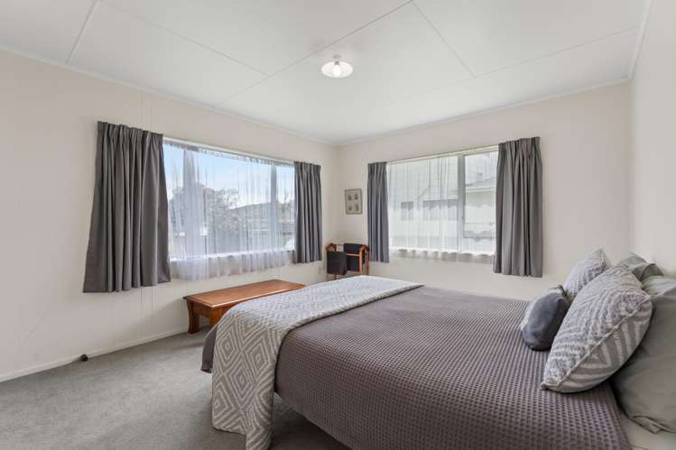 6 Tudor Road Pahiatua_15