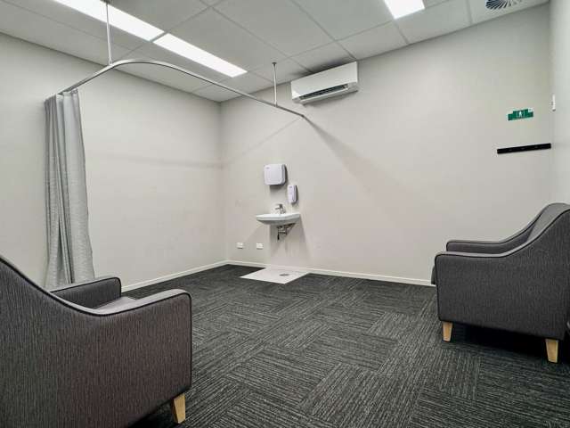 Tenancy 3/18 Karewa Place Te Rapa_1