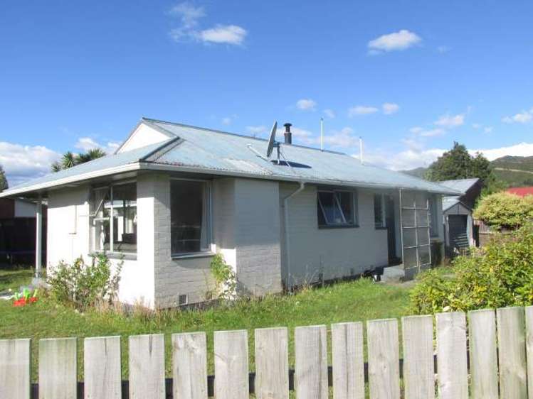 29 Plaskett Street Reefton_7