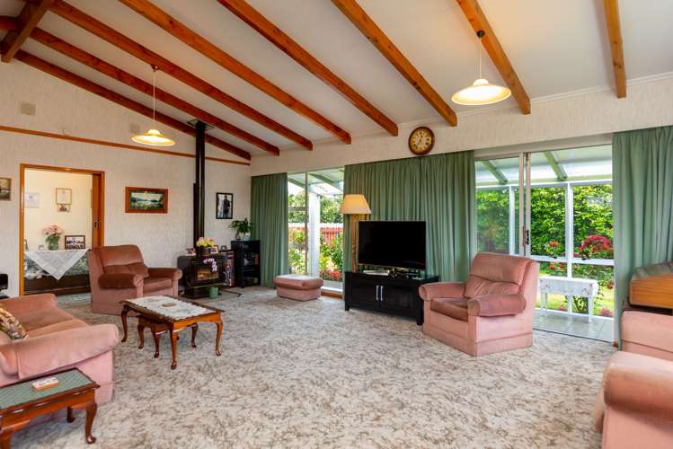 14 Wadsworth Crescent Redwoodtown_1