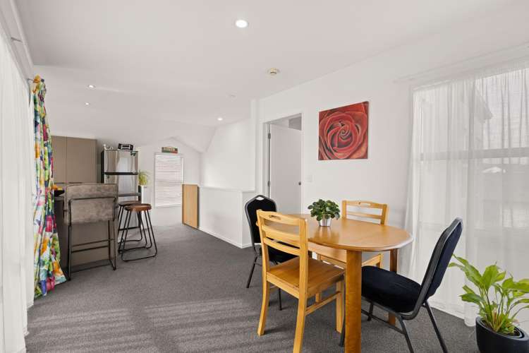 3/106 Olliviers Road Linwood_5