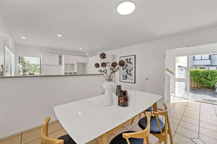 1/30 Lomond Street Takapuna_6