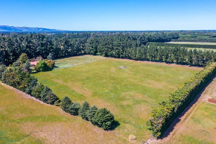 113 Lawford Road West Melton_39