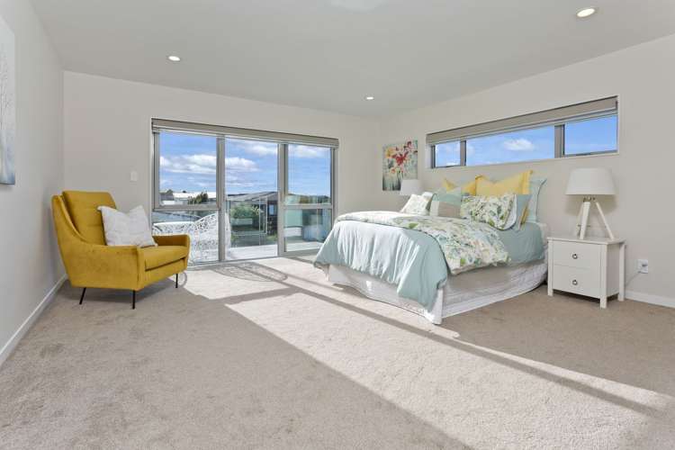 4 Greenlink Rise Long Bay_13