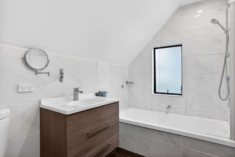 3/4 Telstar Place Beach Haven_12