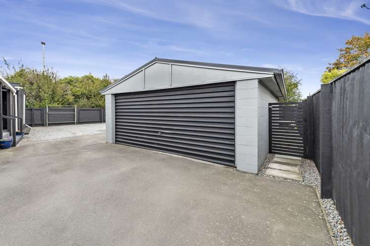 194 Springs Road Hornby_31