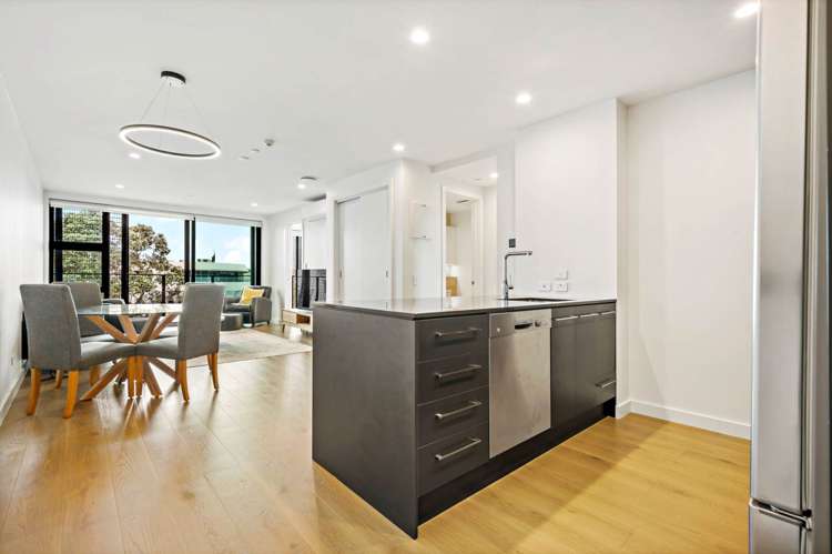 201/64 Great South Road Epsom_9