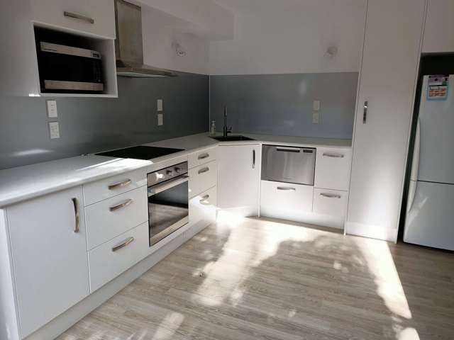 Like new 1-bed studio flat