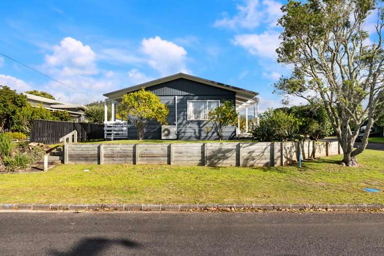 401 Linton Crescent Whangamata_25