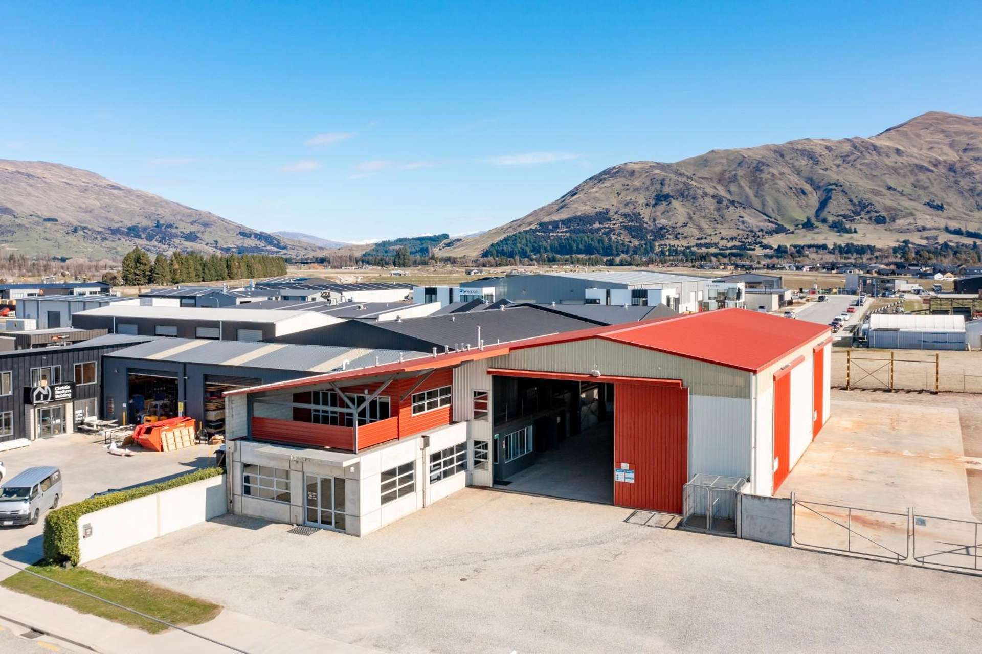 126 Ballantyne Road and 6 Endeavour Street Wanaka_0