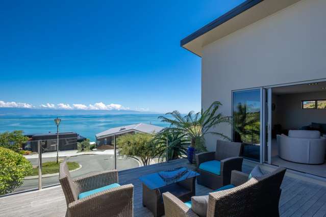 Modern Family Living With Unbeatable Views