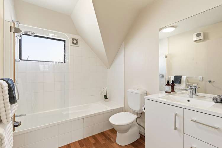 2D Hatton Street Karori_13