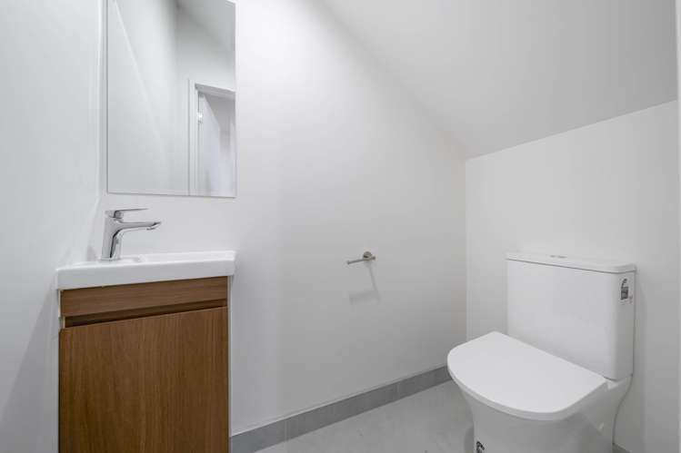 5B Janine Place Bucklands Beach_19