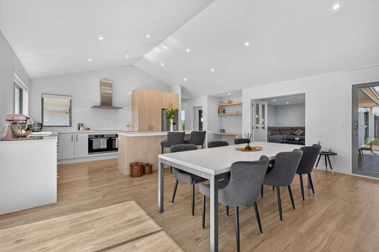 16 Landsborough Drive Darfield_6