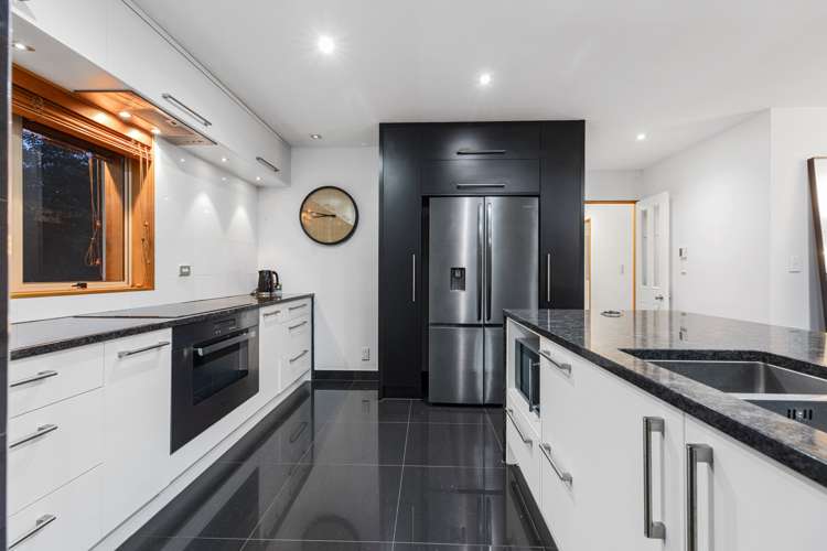 299 Oceanbeach Road Mount Maunganui_11