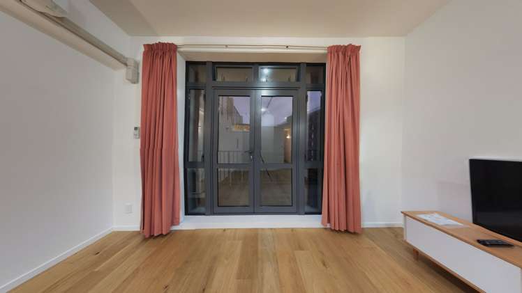 Gc/23 Upper Queen Street Auckland Central_6