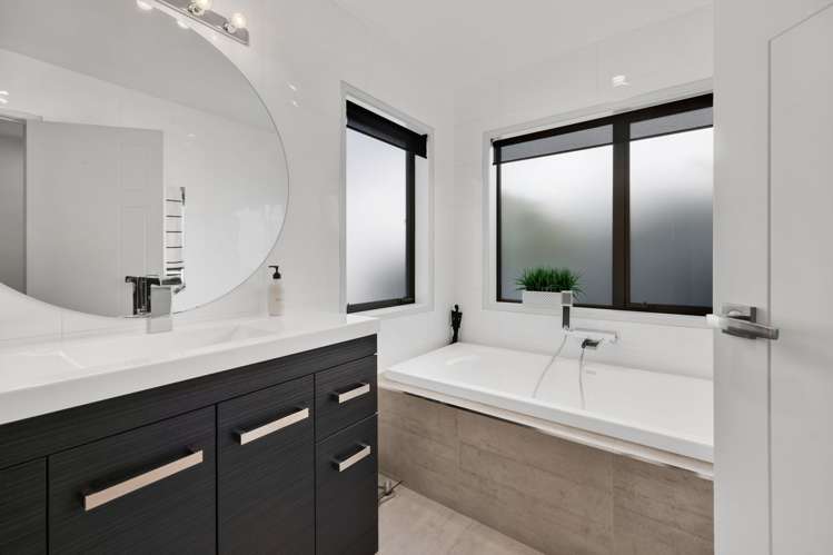 1177 Palmer Road South Taranaki Surrounds_34