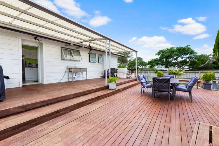 5 Frobisher Way Clendon Park_18