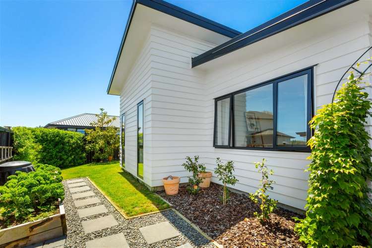 18 Ahutoetoe Road Wainui_24