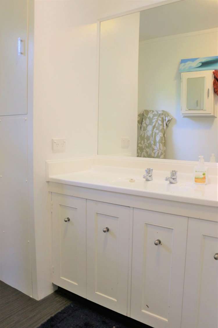 25 Opou Road Titirangi_11