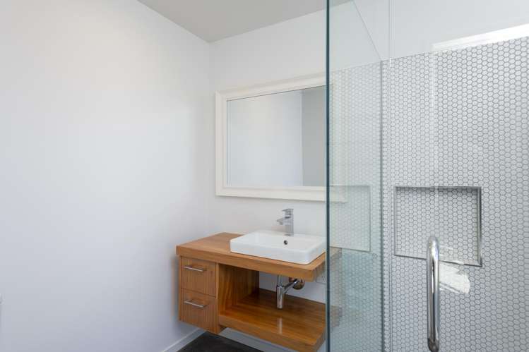 22 Fisher Place Lytton West_10