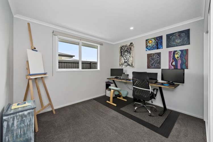 28 Whitehorn Drive Lincoln_14