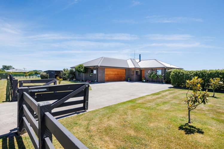 115 Mount Taylor Drive Feilding_1