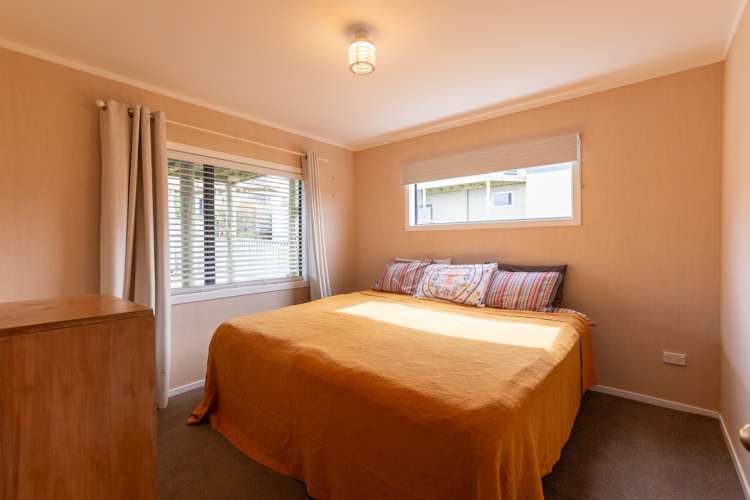 84 Akitio Esplanade Pongaroa_20