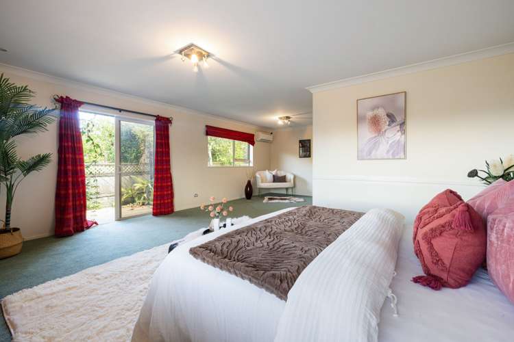 8 Crowden Place Harrowfield_17