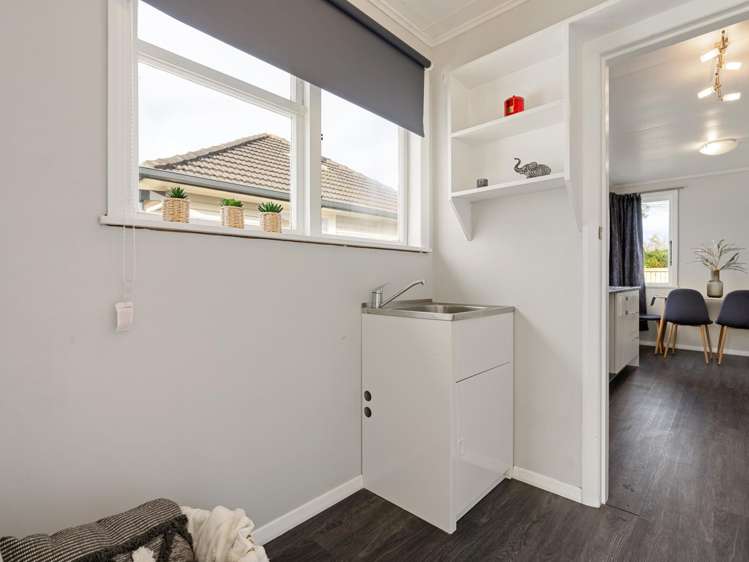 2 Yeats Crescent Fairfield_14