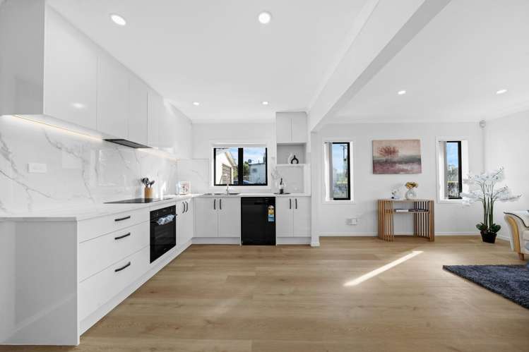 29 Railway Street West Papakura_6