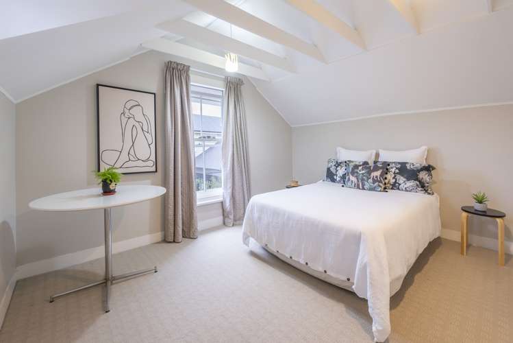 100 Old Mill Road Westmere_25