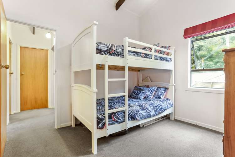 279 Huia Road Titirangi_11