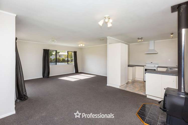 1 Monarch Grove Maoribank_7