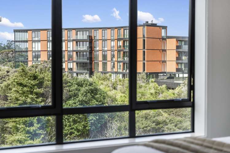 5/35 Marine Parade Hobsonville Point_13