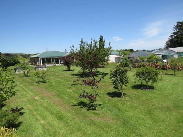 28 West Road Pahiatua_16