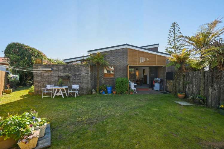 2 Exeter Place Tihiotonga_21